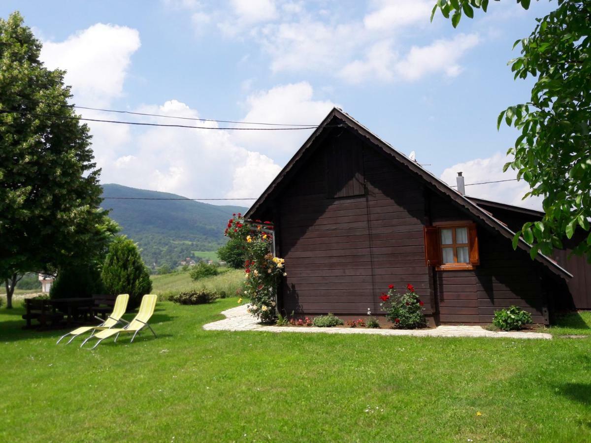 Wooden House Nela Near Plitvice Lakes Smoljanac Eksteriør billede